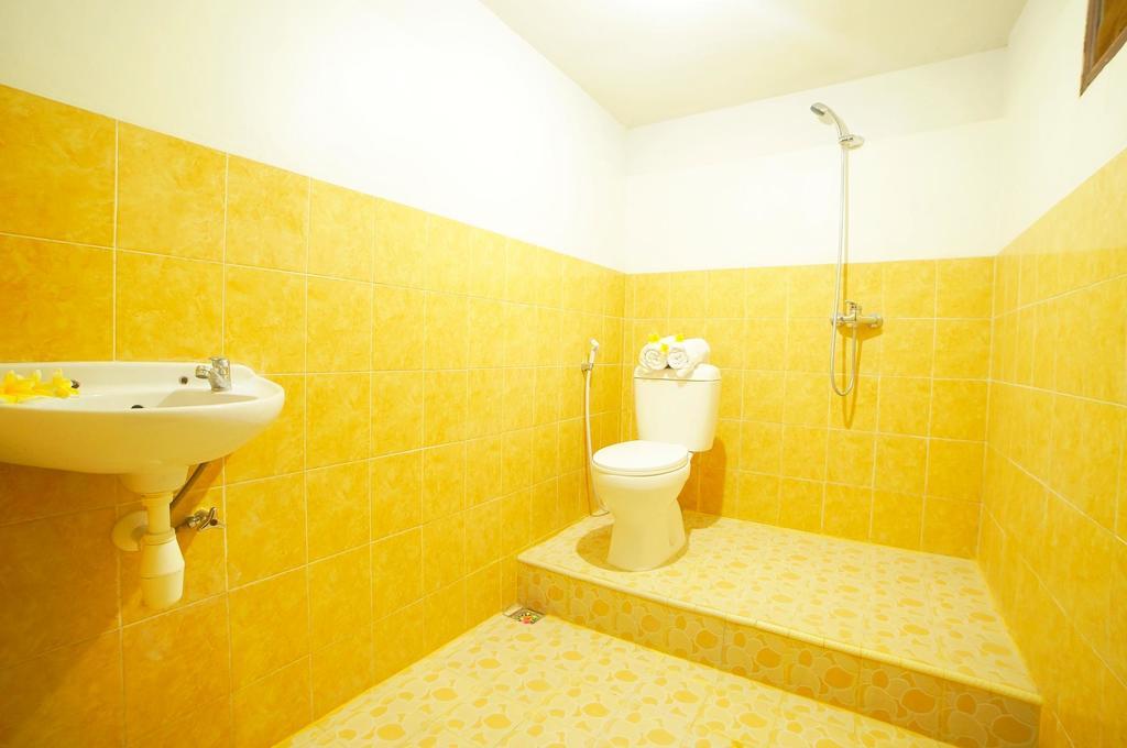 Easton Kuta Homestay Luaran gambar