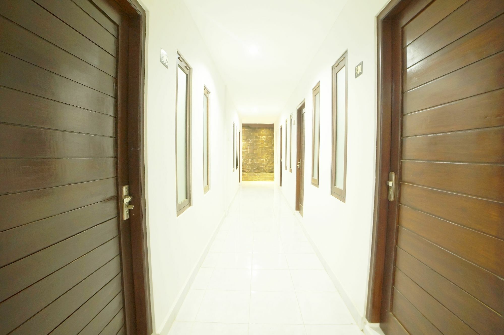Easton Kuta Homestay Luaran gambar