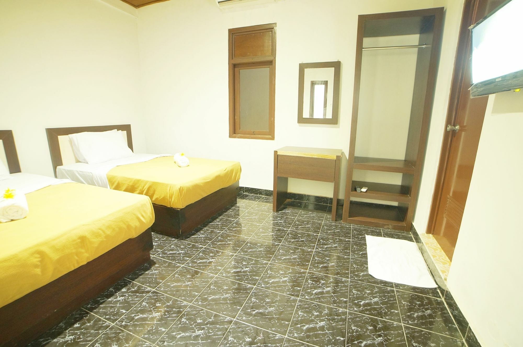 Easton Kuta Homestay Luaran gambar
