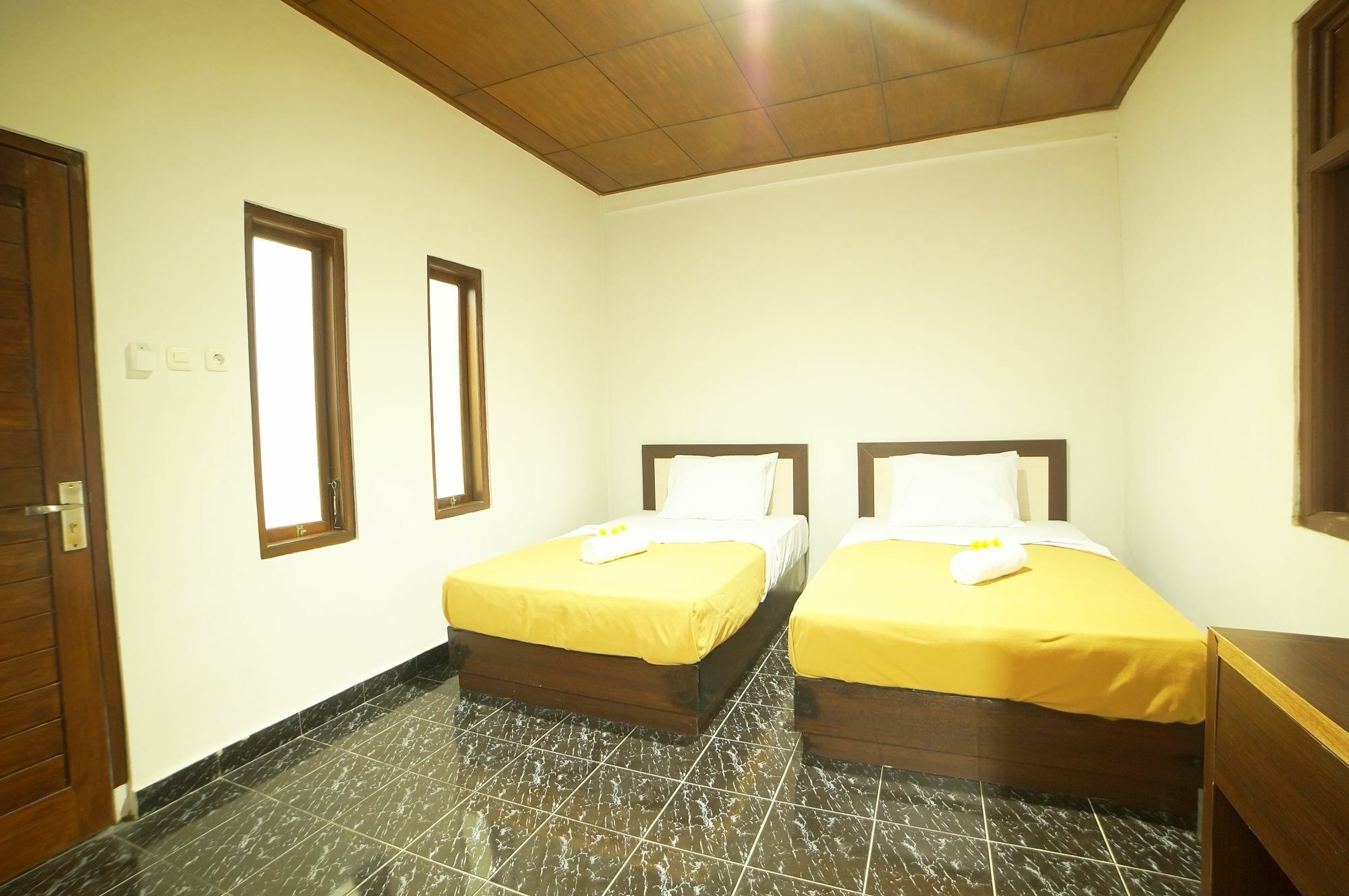 Easton Kuta Homestay Luaran gambar